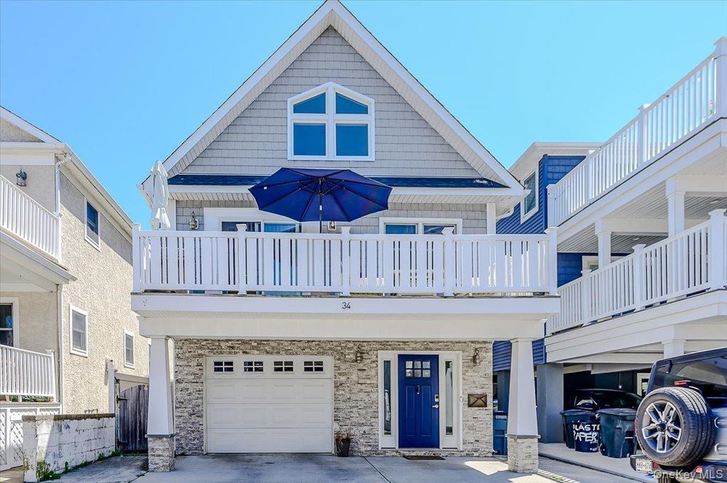 Photo of 34 Michigan Street, Long Beach, NY 11561 (MLS # 1002255)