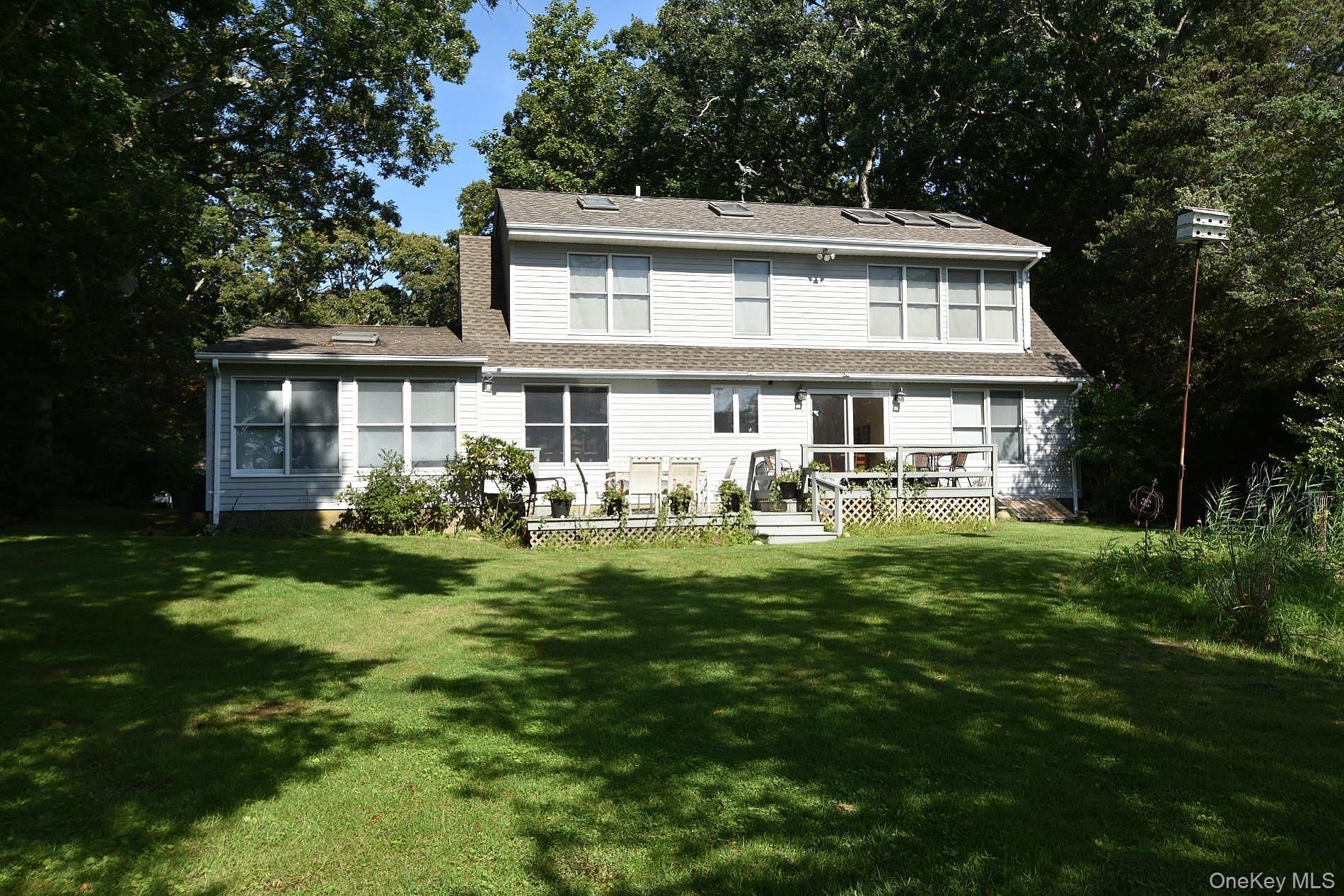 55 Leafy Way