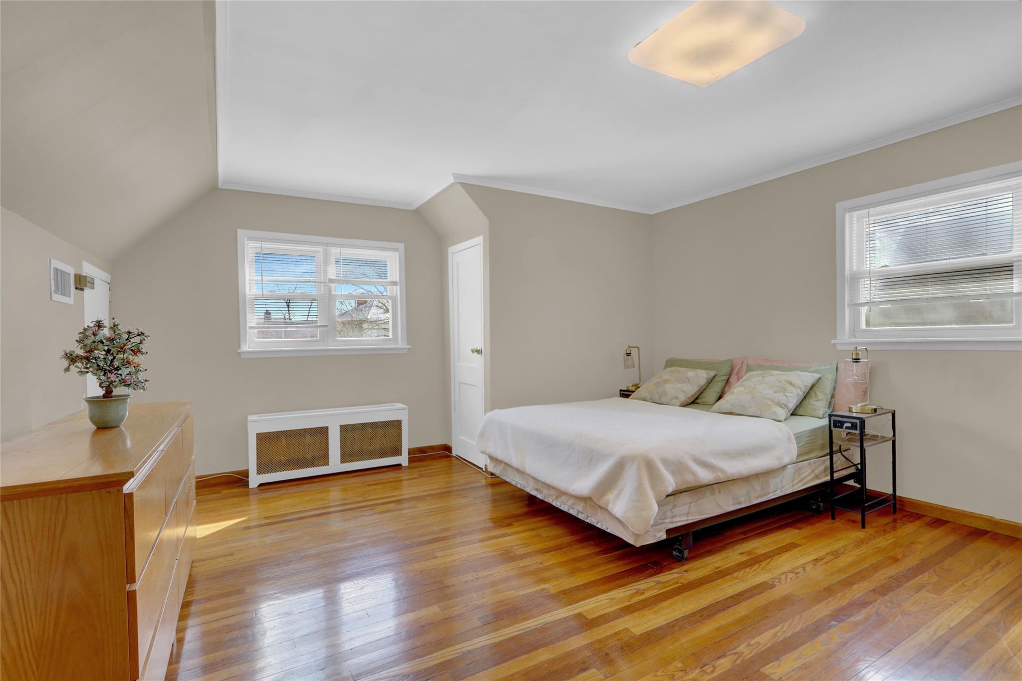 50-20 Utopia Parkway Pkwy, Fresh Meadows, New York image 15