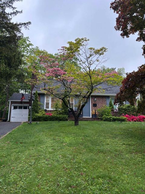 11 Fairview Avenue Nanuet NY 10954