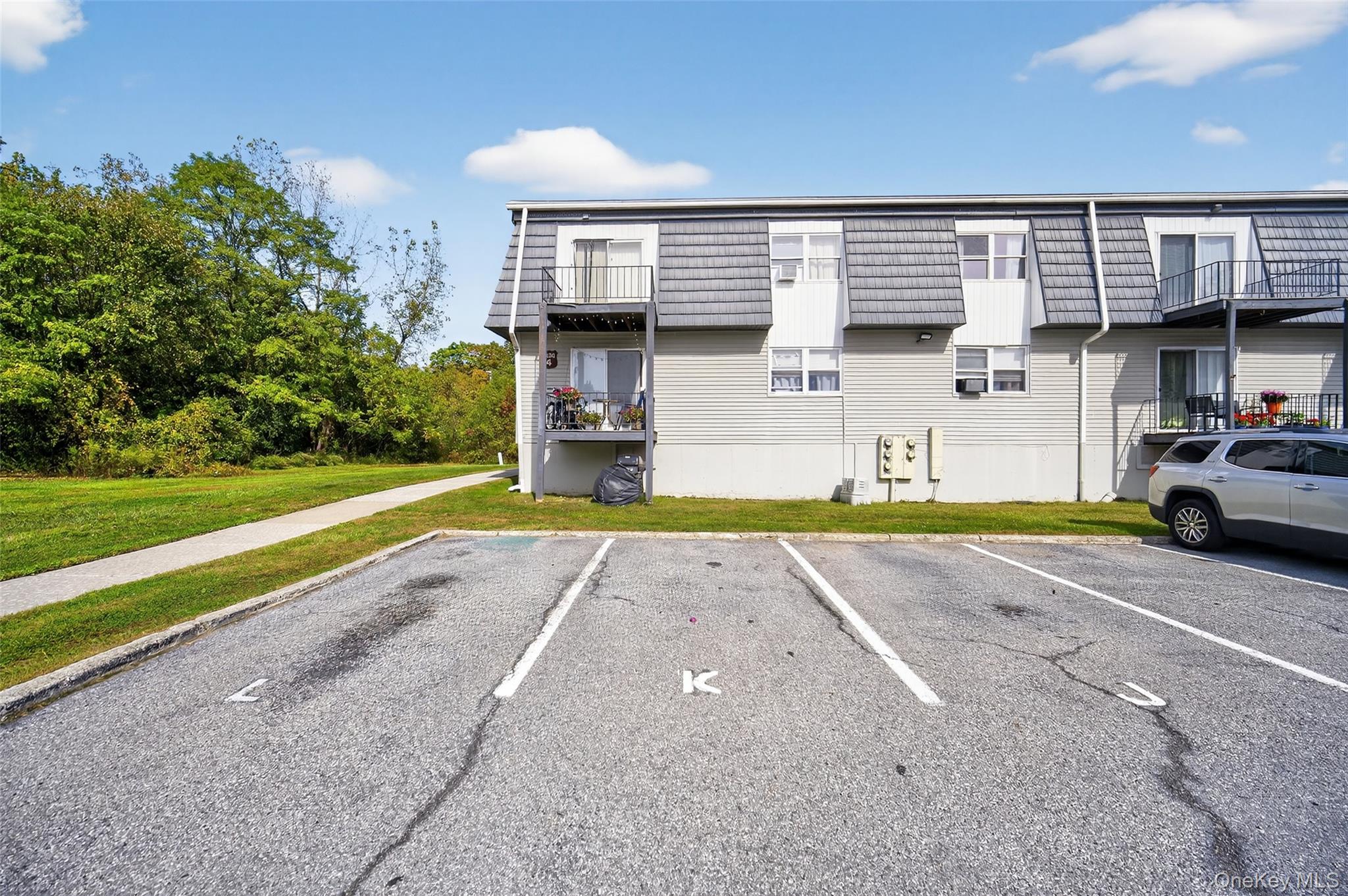 Wappingers Falls, New York 12590, United States, 2 Bedrooms Bedrooms, ,1 BathroomBathrooms,Residential,Active,221947