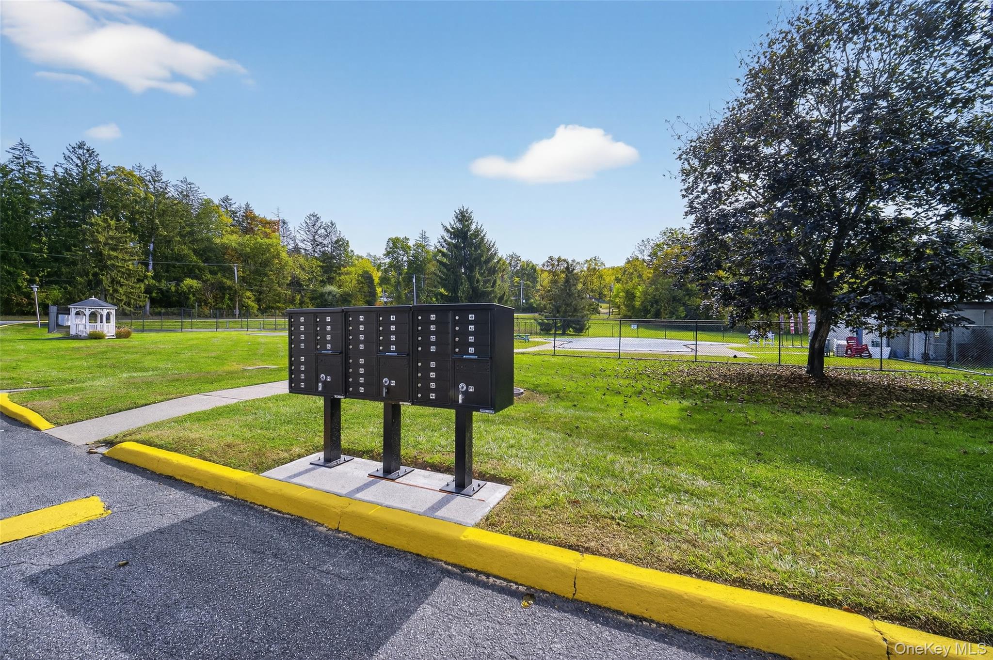 Wappingers Falls, New York 12590, United States, 2 Bedrooms Bedrooms, ,1 BathroomBathrooms,Residential,Active,221947