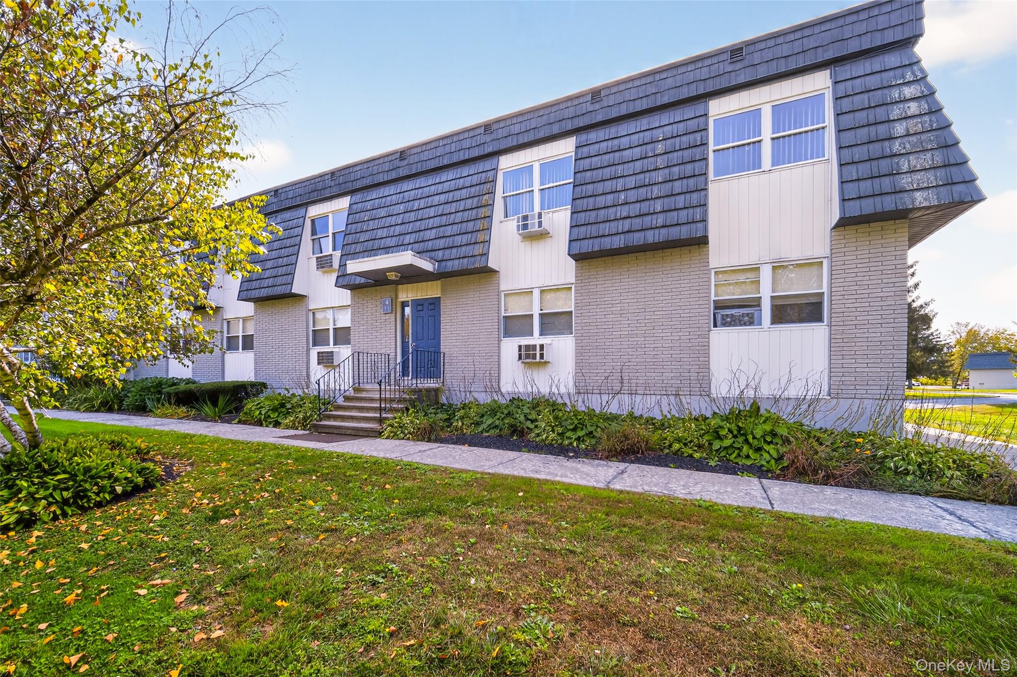 Wappingers Falls, New York 12590, United States, 2 Bedrooms Bedrooms, ,1 BathroomBathrooms,Residential,Active,221947