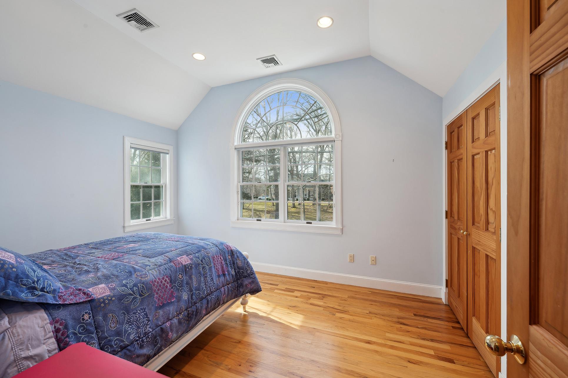 31 Tredwell Lane, Sag Harbor, New York image 18