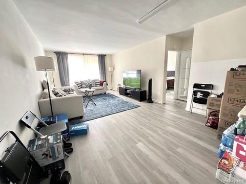 222-89 Braddock Avenue Unit 4B, Bellerose, NY 11428 - MLS#: 885834