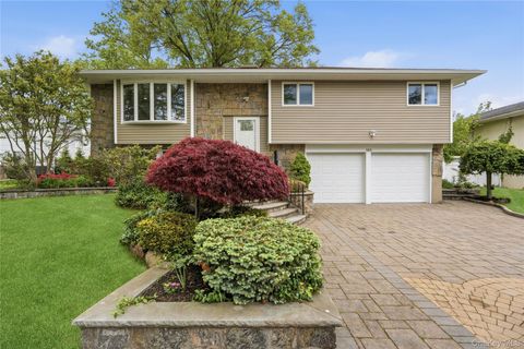Homes For Sale - 183 N Marginal Road<br/> Jericho, NY 11753