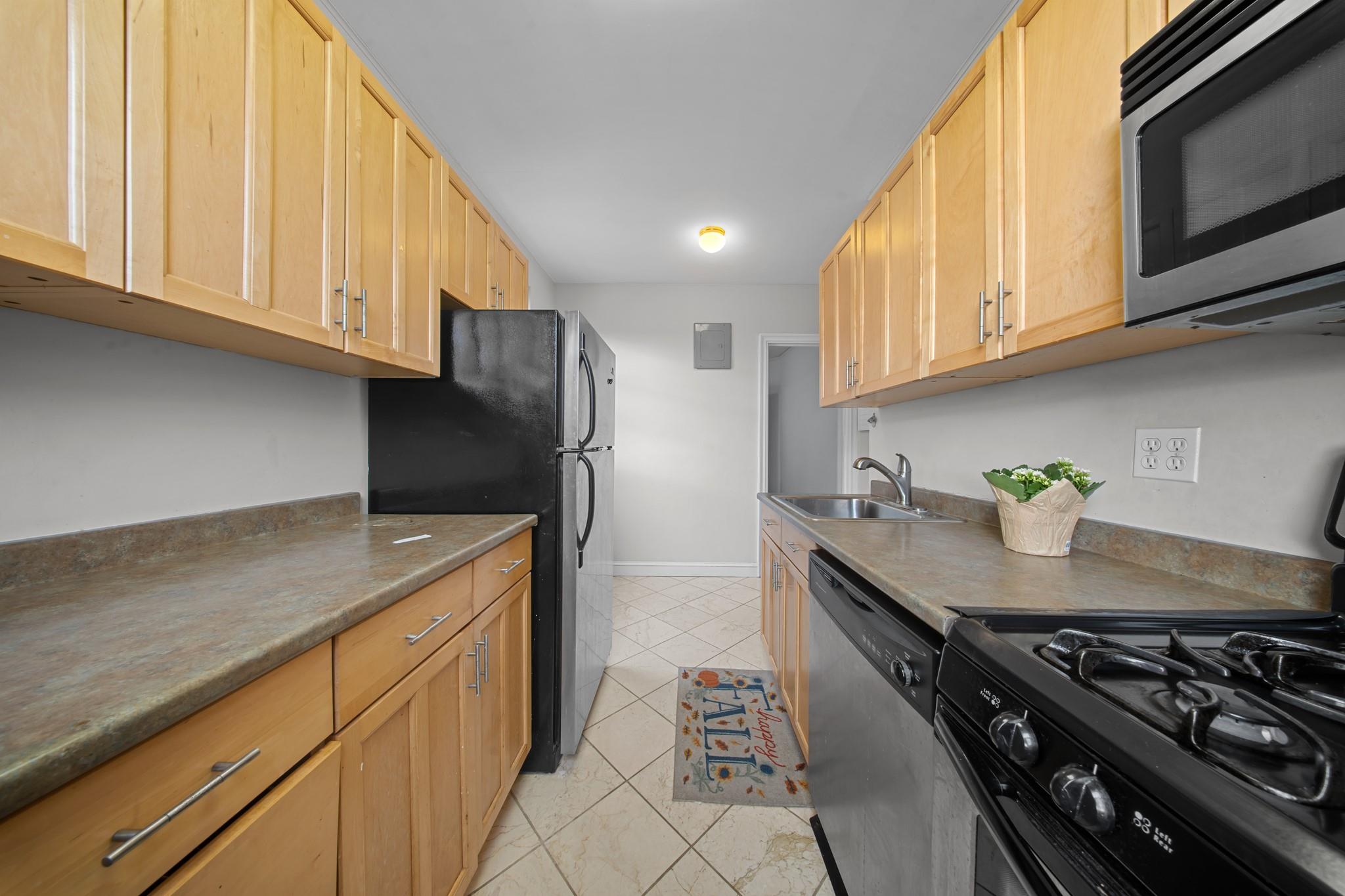98-120 Queens Boulevard #6G, Rego Park, New York image 13