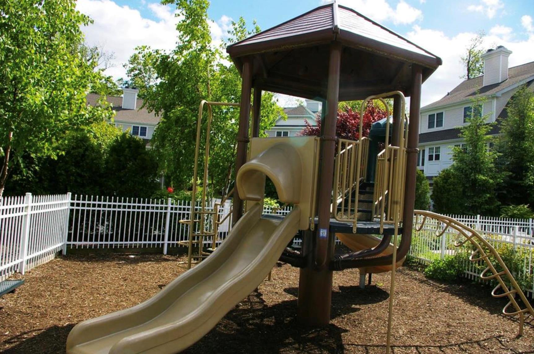 107 Glenwood Drive, Briarcliff Manor, New York image 36