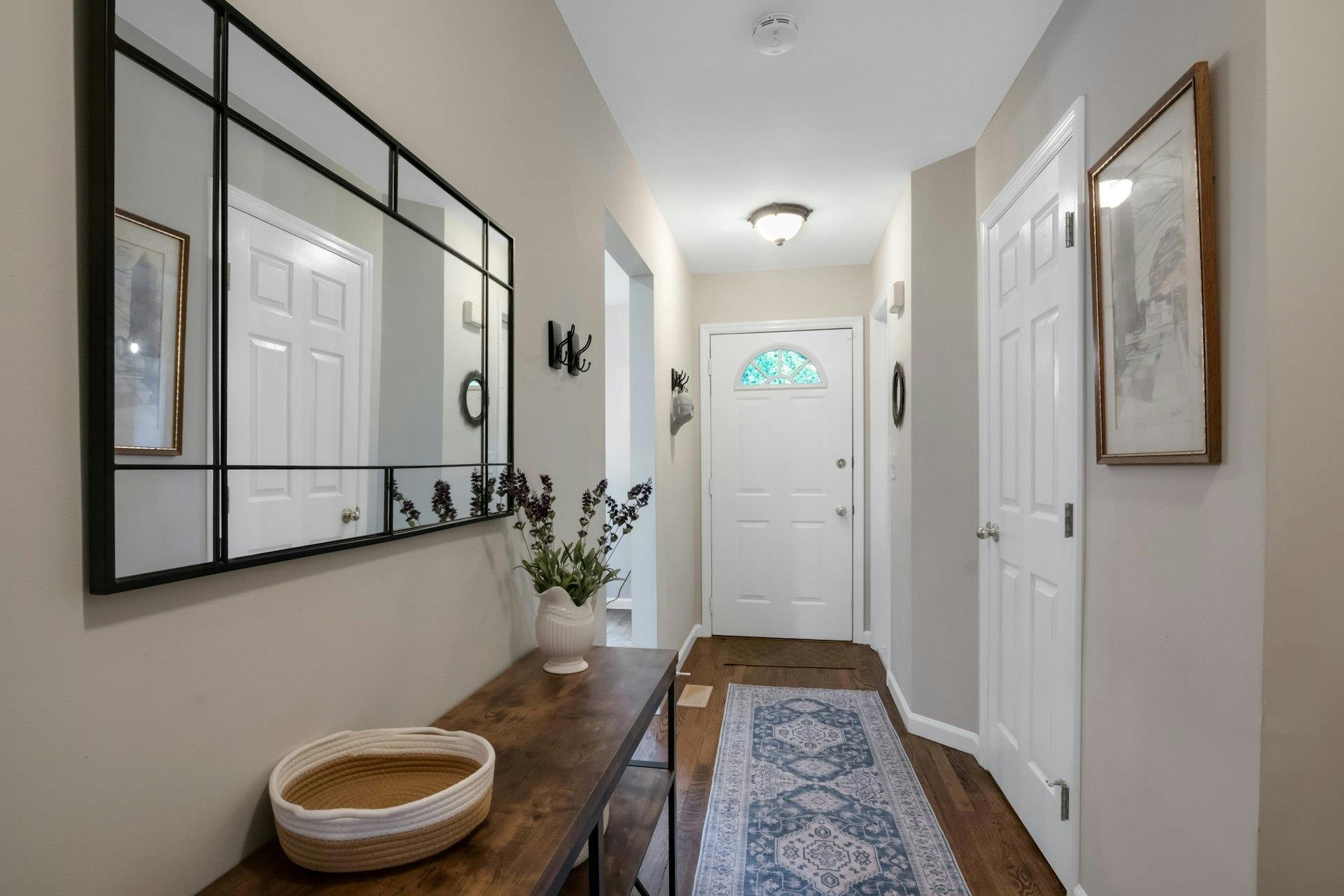 107 Glenwood Drive, Briarcliff Manor, New York image 2