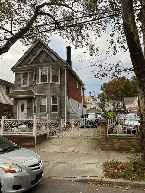 Photo of 10423 90th Avenue, Richmond Hill, NY 11418 (MLS # 930006) Photo of 10423 90th Avenue, Richmond Hill, NY 11418 (MLS # 930006)