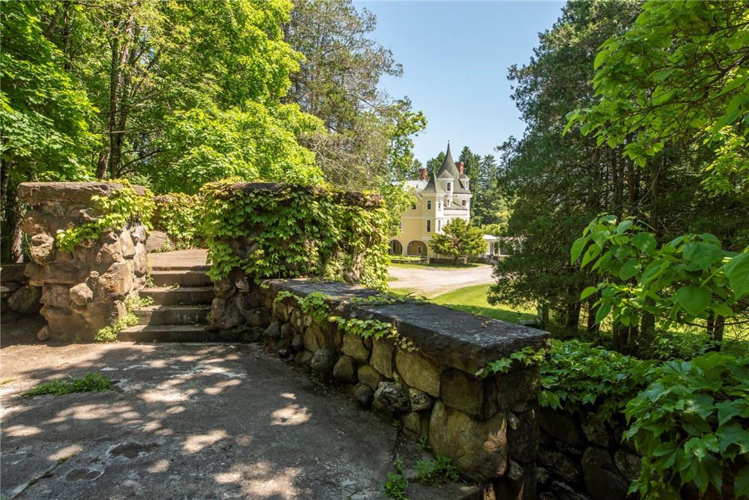 Millbrook, New York 12545, United States, 10 Bedrooms Bedrooms, ,7 BathroomsBathrooms,Residential,Active,15906