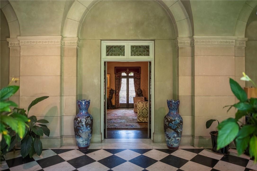 Millbrook, New York 12545, United States, 10 Bedrooms Bedrooms, ,7 BathroomsBathrooms,Residential,Active,15906