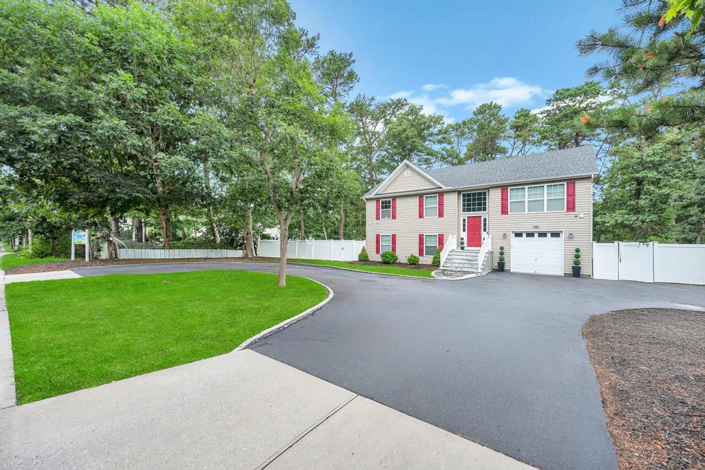 655 Whiskey Road