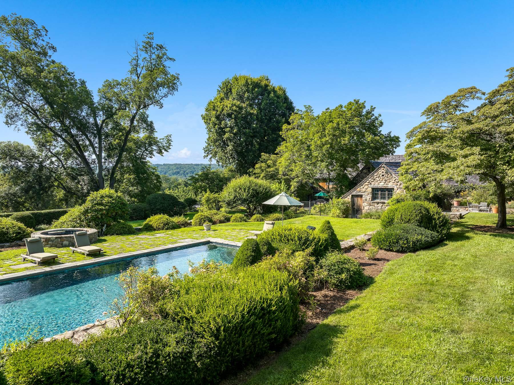 Croton-On-Hudson, New York 10520, United States, 5 Bedrooms Bedrooms, ,6 BathroomsBathrooms,Residential,Coming Soon,204087