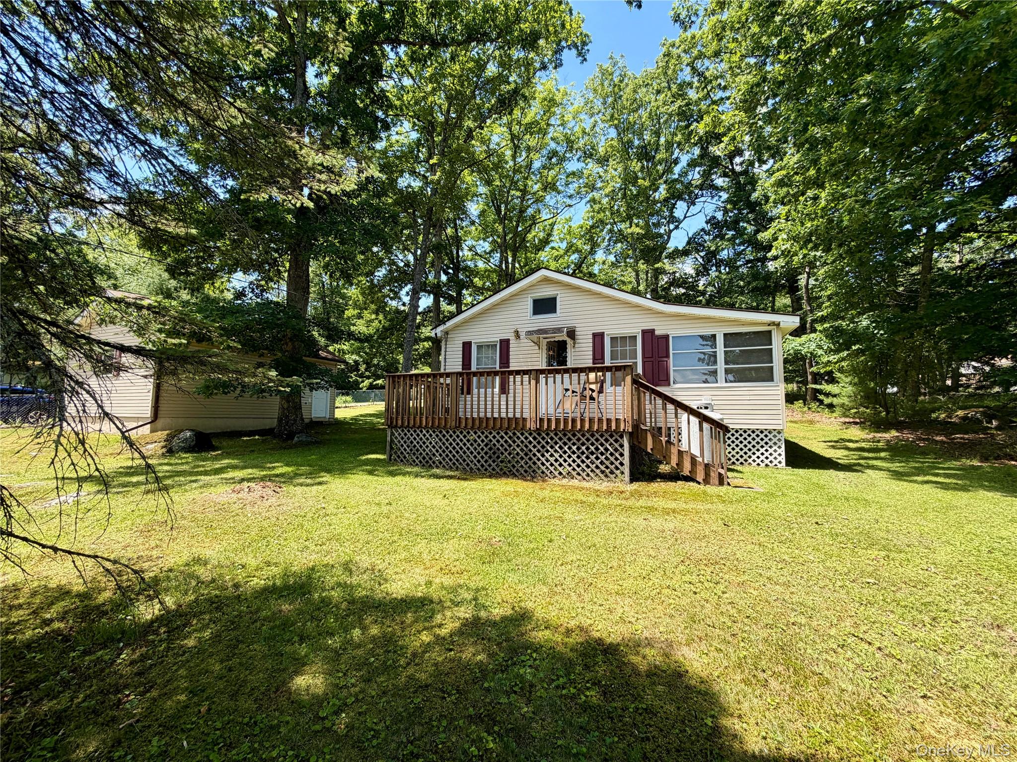 90 Minisink Trail