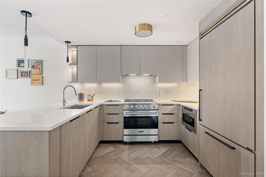 Photo of 78-29 Austin Street #406, Forest Hills, NY 11375 (MLS # 977104)