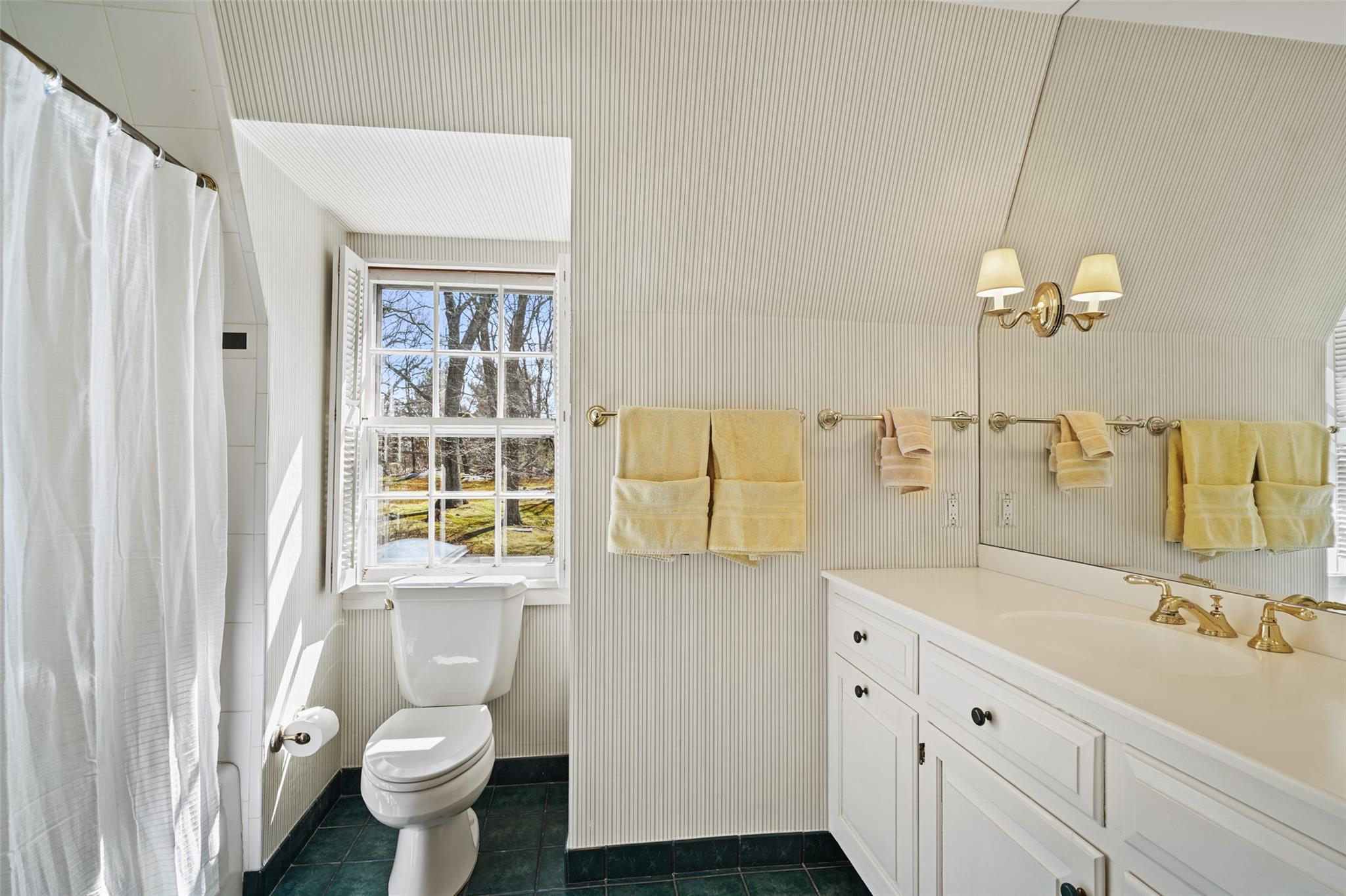 340 Mclain Street, Bedford Hills, New York image 20