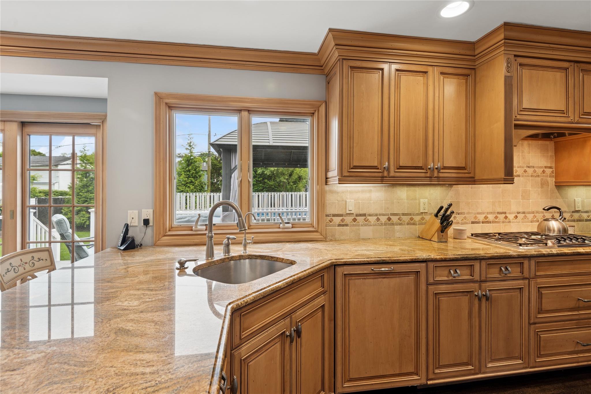182 S Plaisted Avenue, Hauppauge, New York image 7