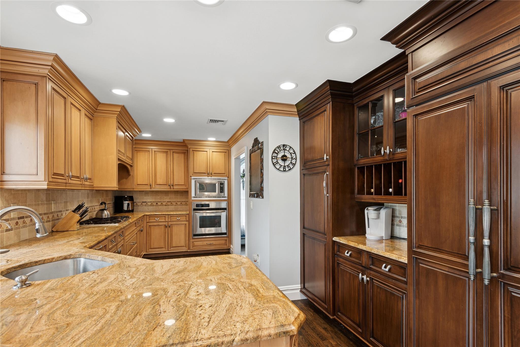 182 S Plaisted Avenue, Hauppauge, New York image 10