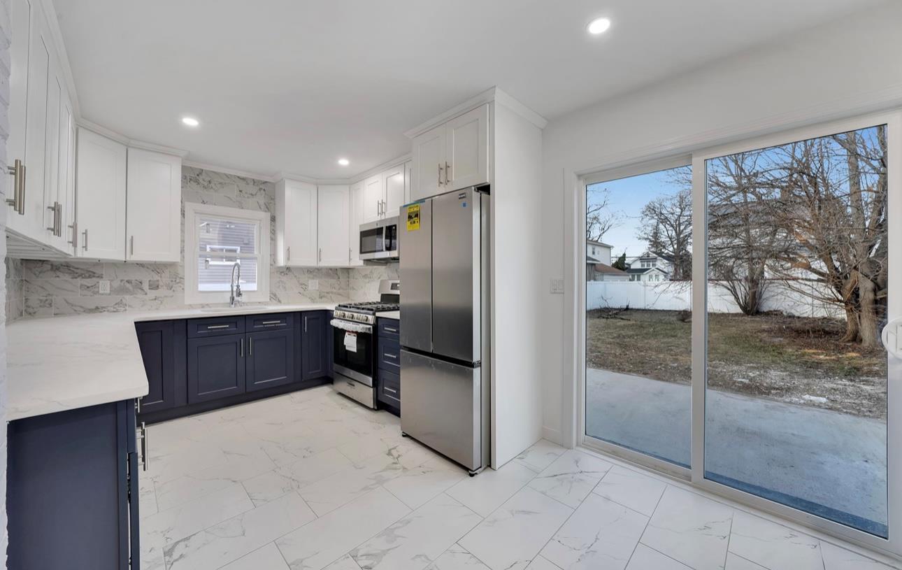 53 E Valley Stream Boulevard, Valley Stream, New York image 9