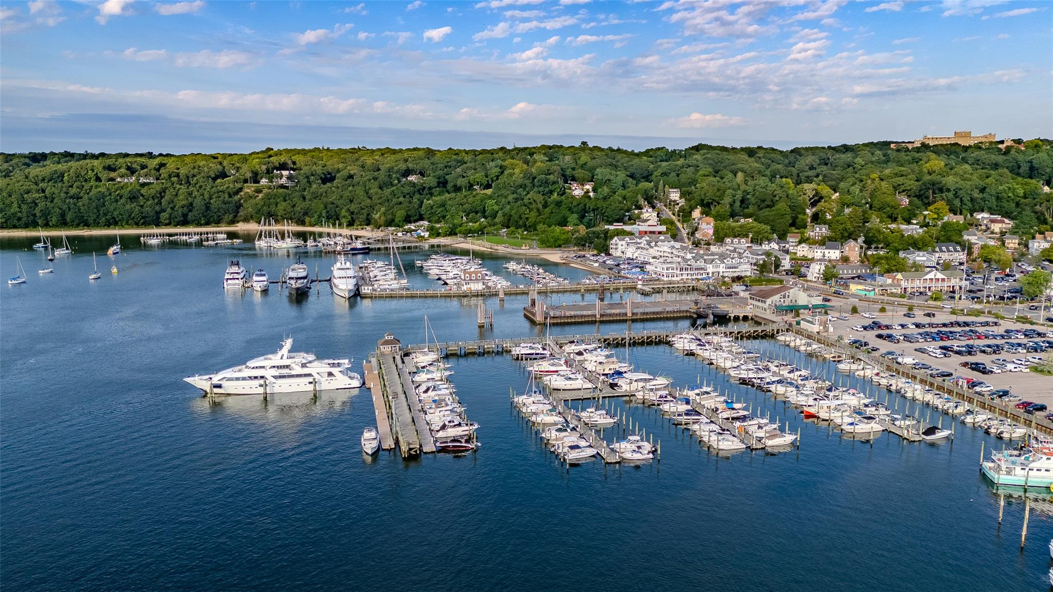 246 N Country Road, Port Jefferson, New York image 35