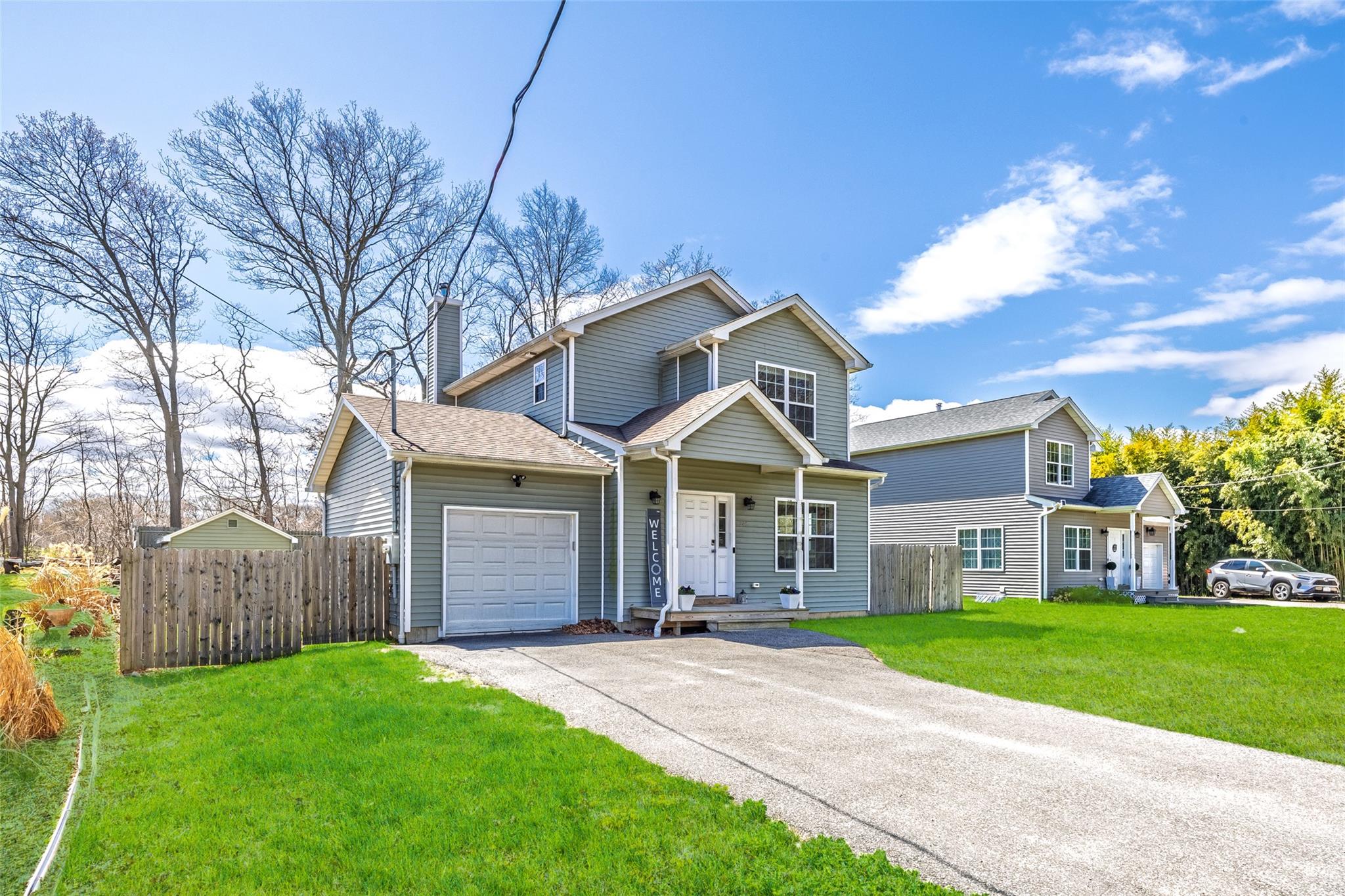246 N Country Road, Port Jefferson, New York image 27