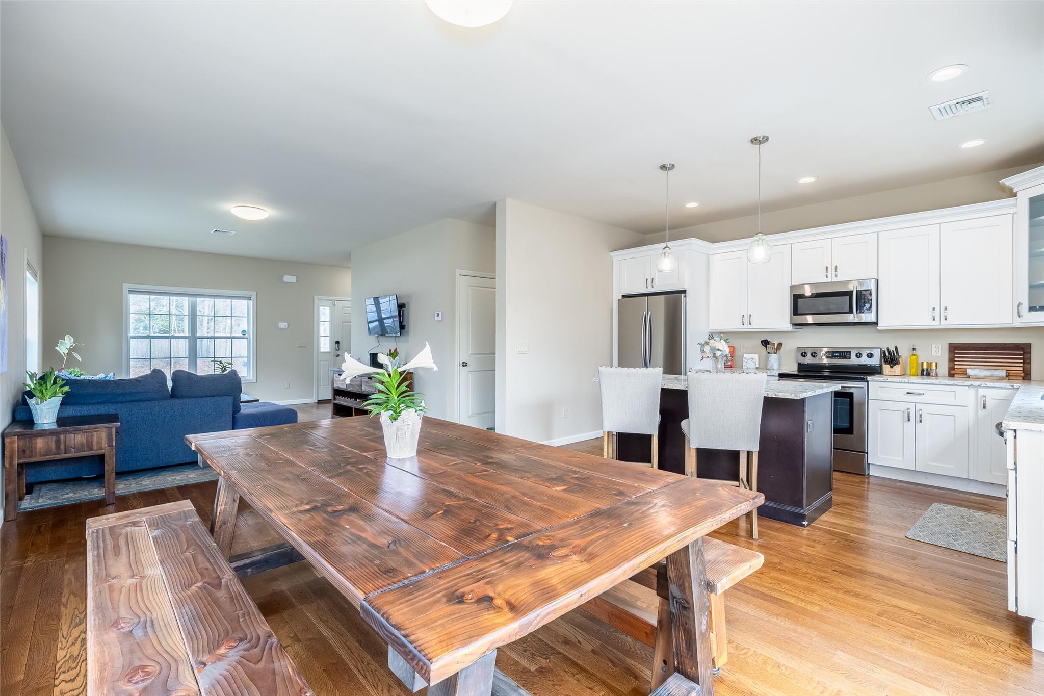 246 N Country Road, Port Jefferson, New York image 15