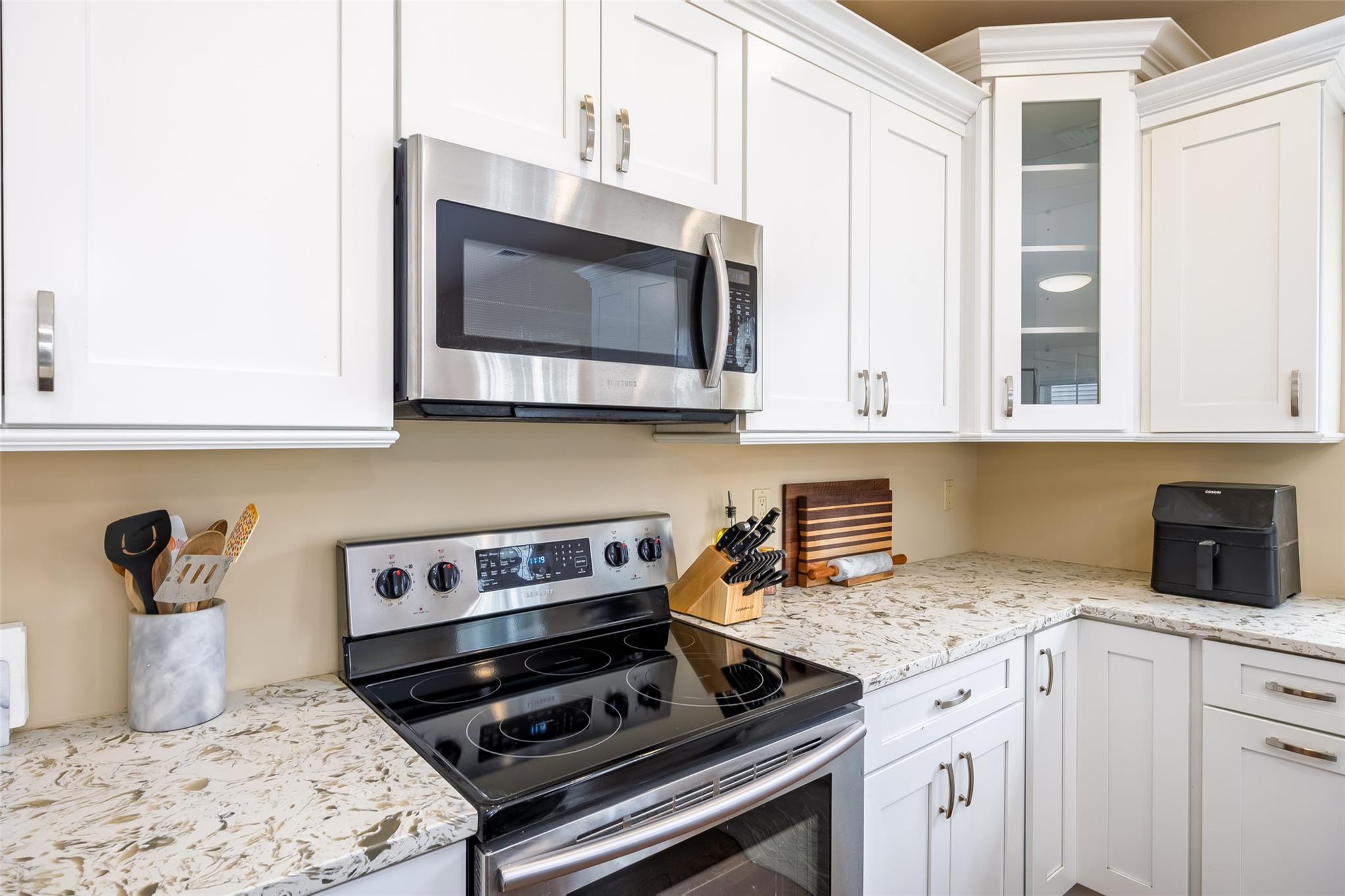 246 N Country Road, Port Jefferson, New York image 13