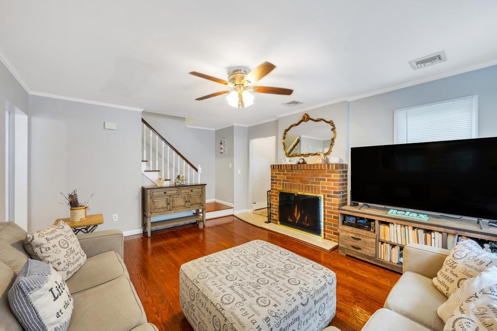 119 Floral Avenue, Bethpage, New York image 7