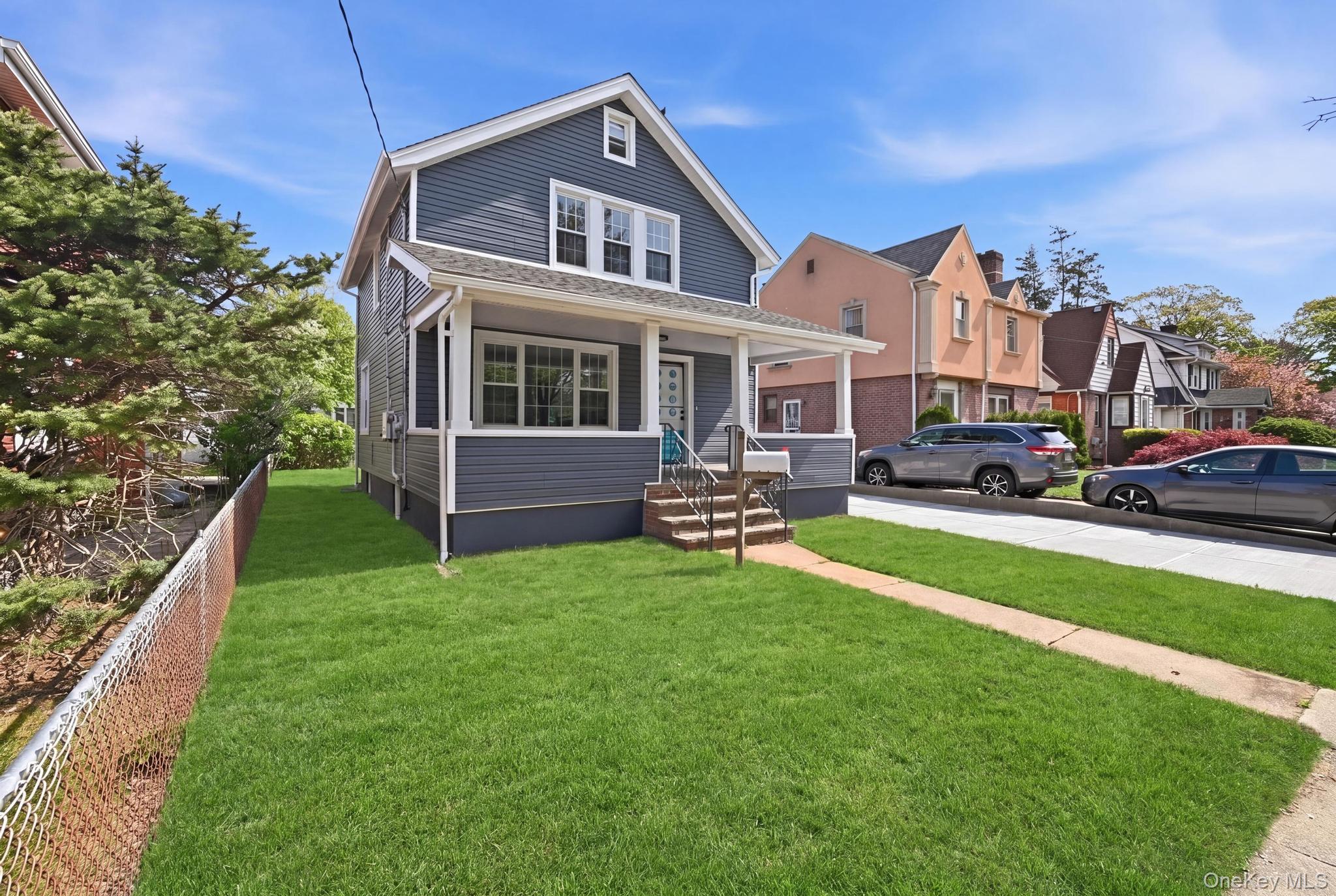 107 E Saint Marks Place