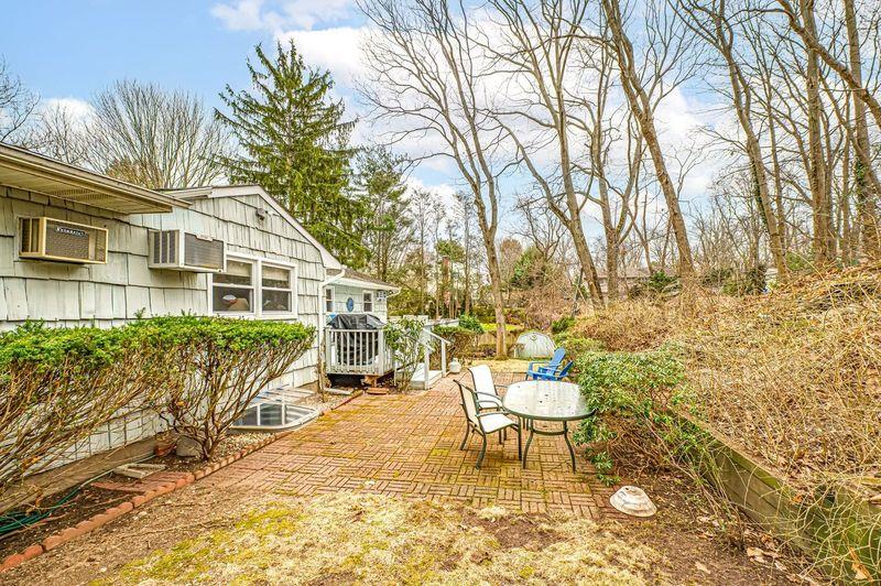 23 Pilgrim Drive, Port Jefferson, New York image 19