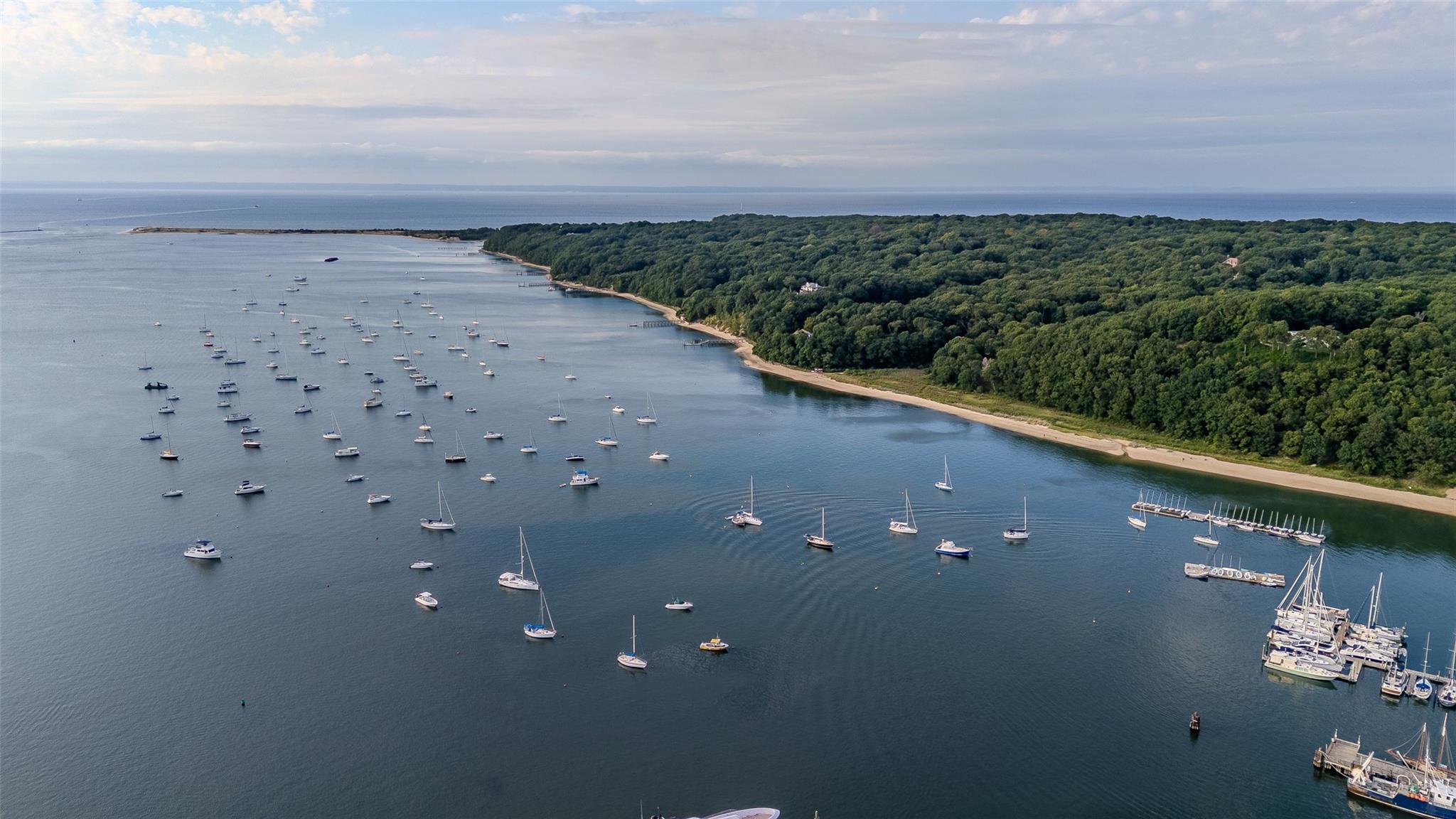 23 Pilgrim Drive, Port Jefferson, New York image 24