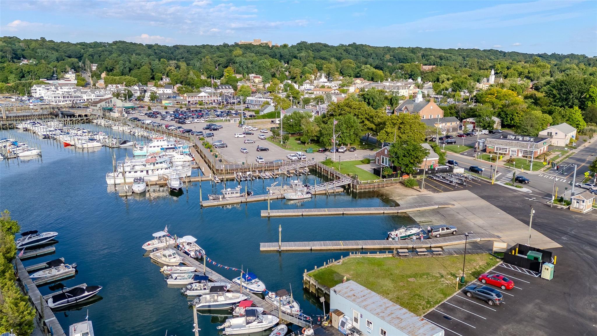 23 Pilgrim Drive, Port Jefferson, New York image 22