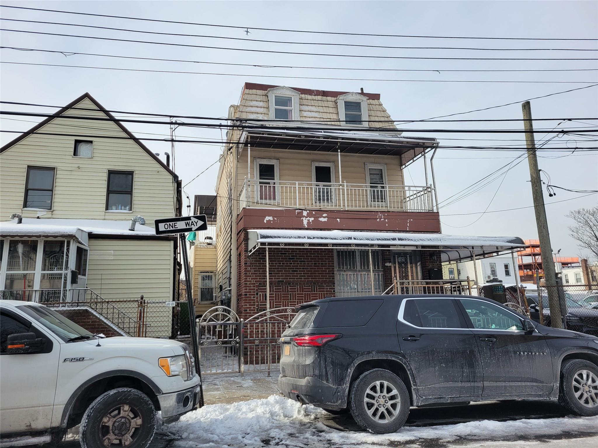 45-24 Burling Street