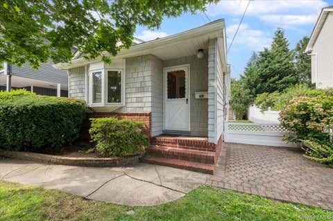 Homes For Sale - 1915 Carroll Avenue<br/> Merrick, NY 11566