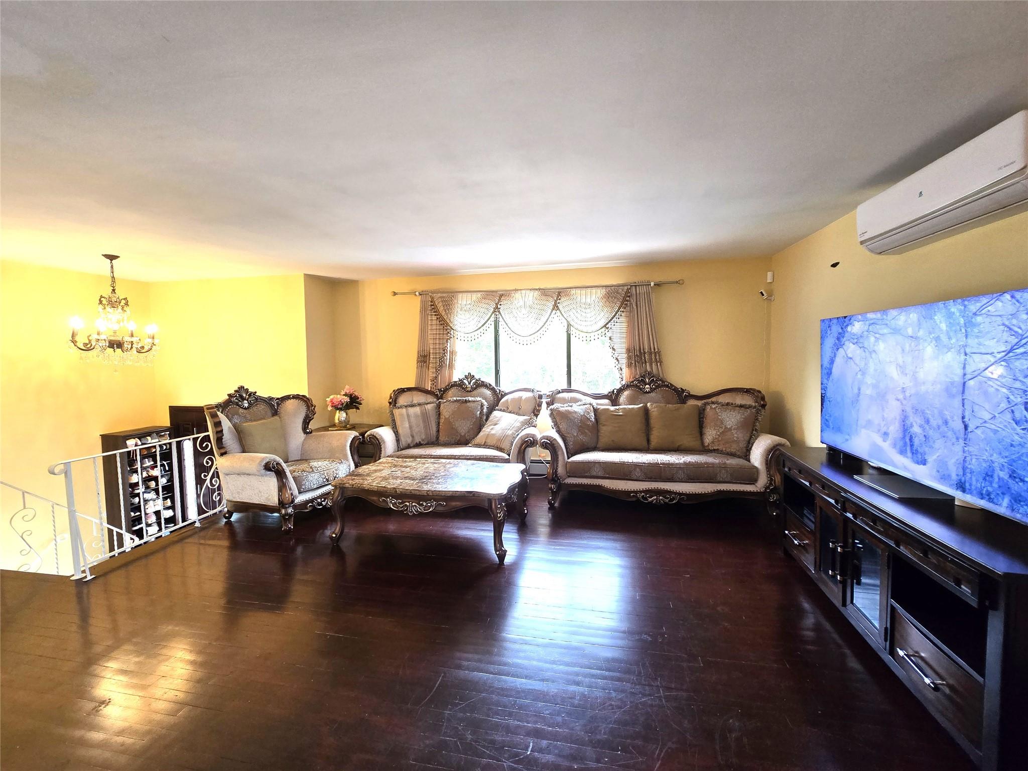 1 Terry Lane, Jericho, New York image 14