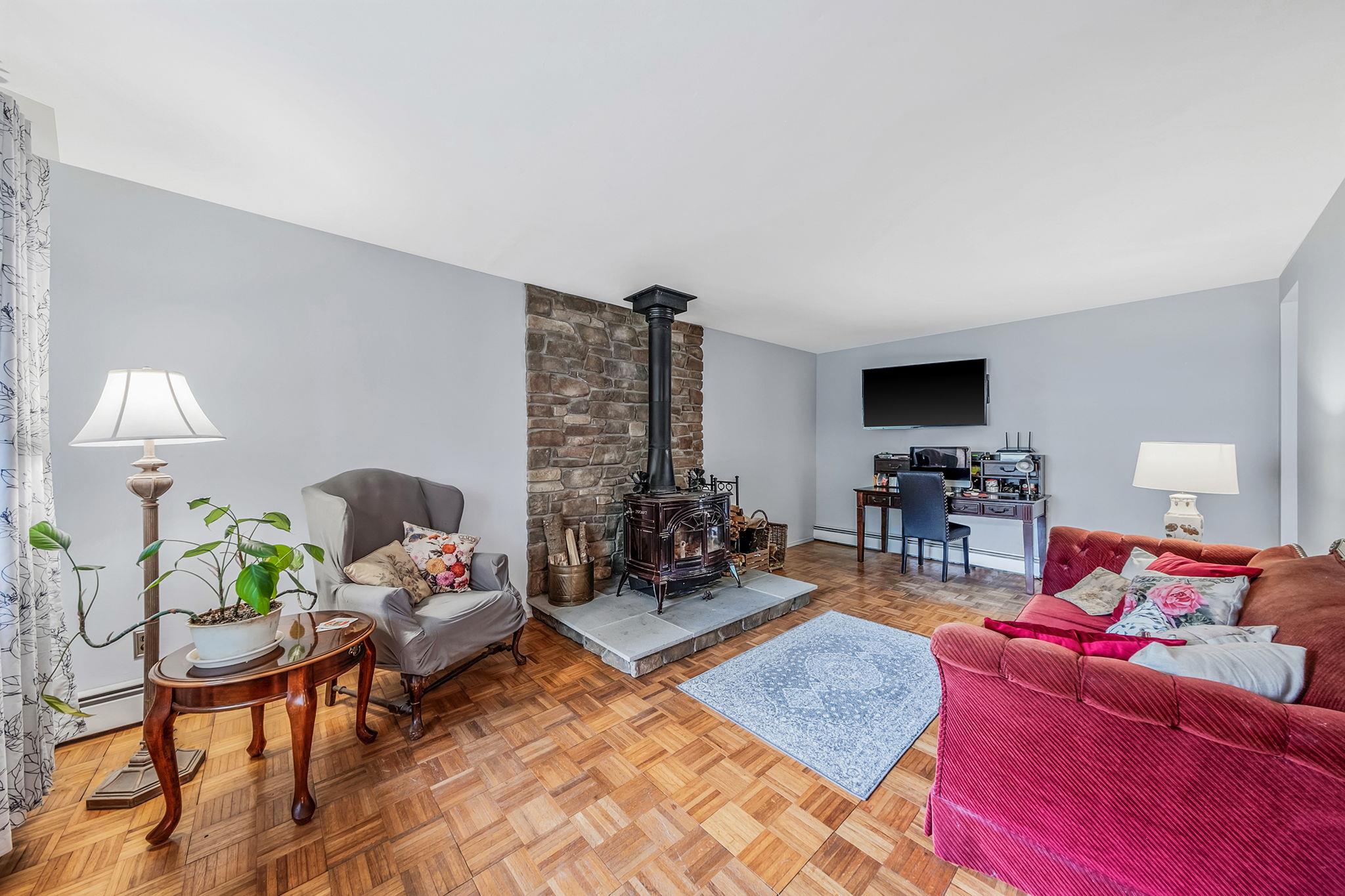 6 Washington Avenue, Miller Place, New York image 16