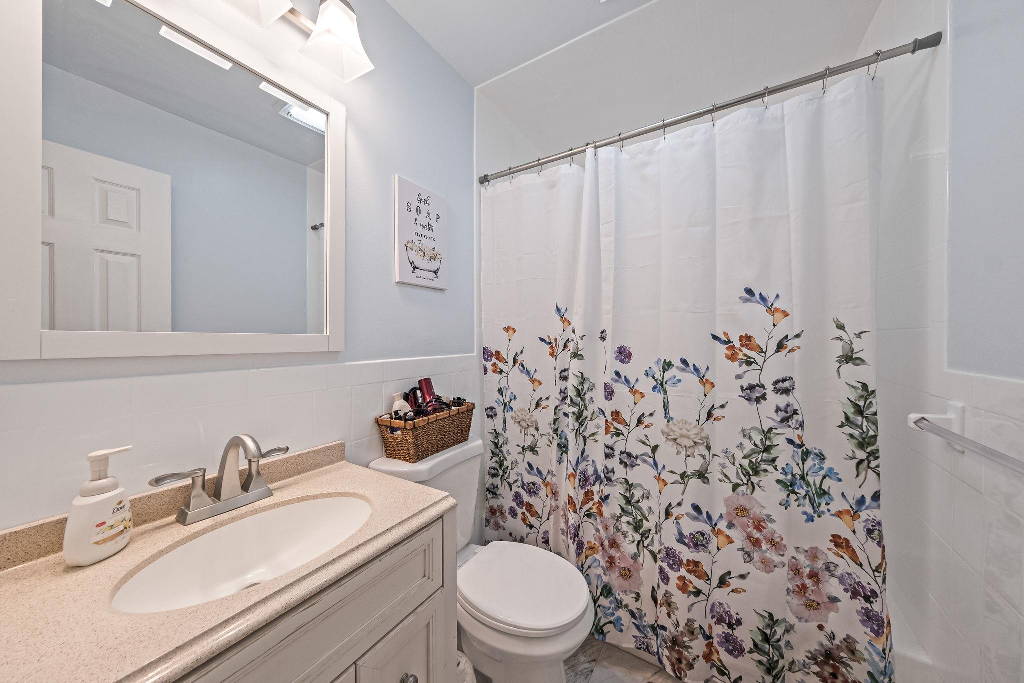 6 Washington Avenue, Miller Place, New York image 39