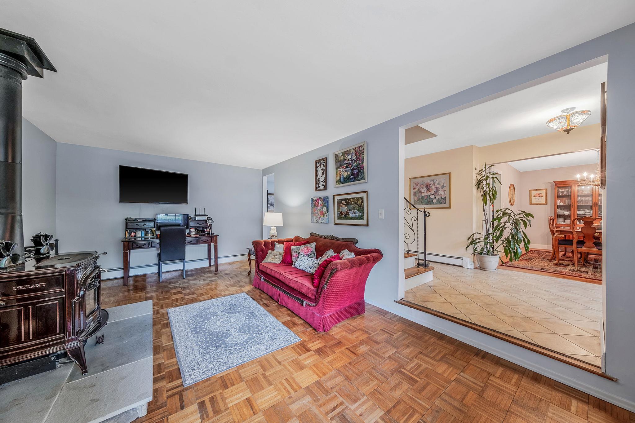 6 Washington Avenue, Miller Place, New York image 17