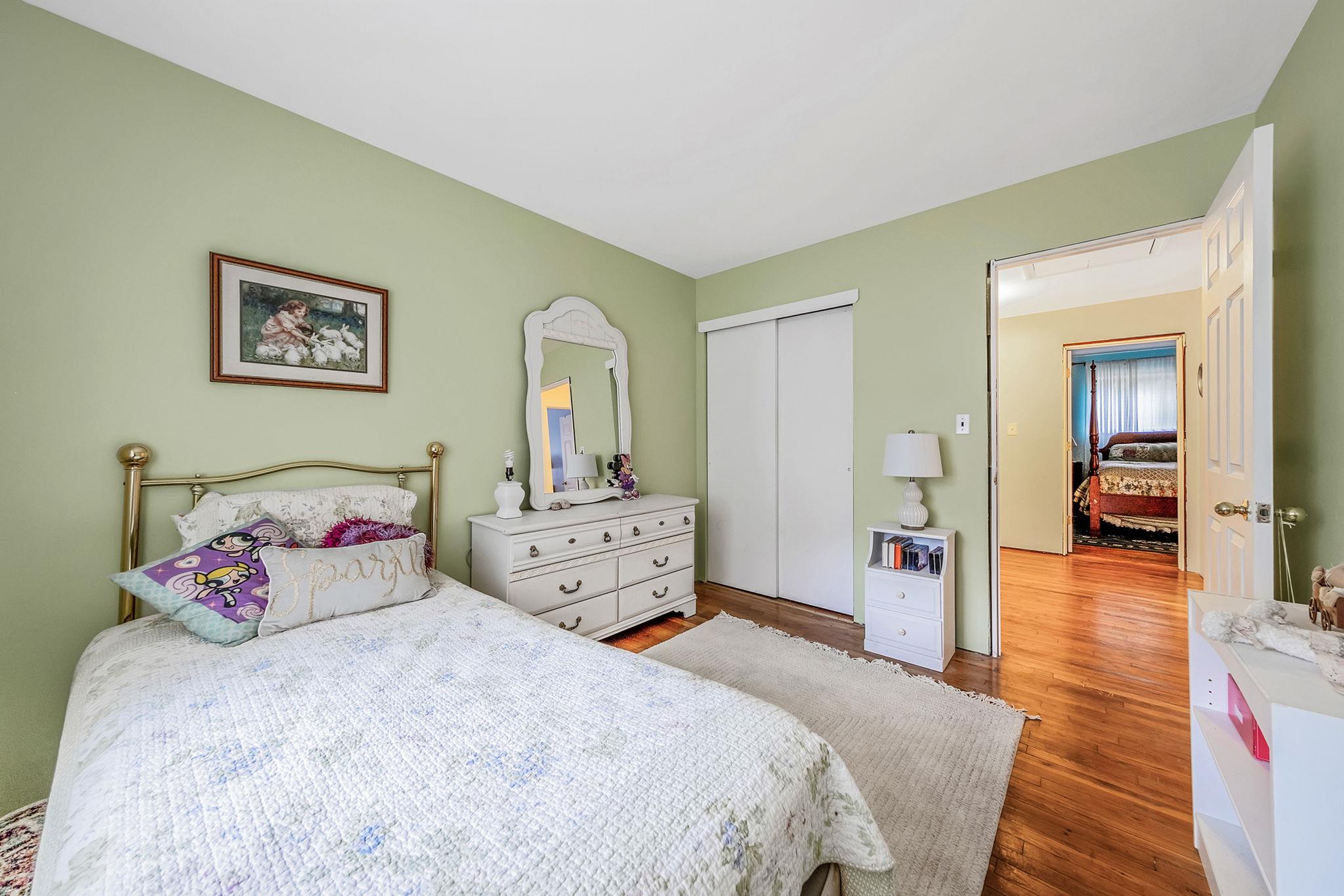 6 Washington Avenue, Miller Place, New York image 33
