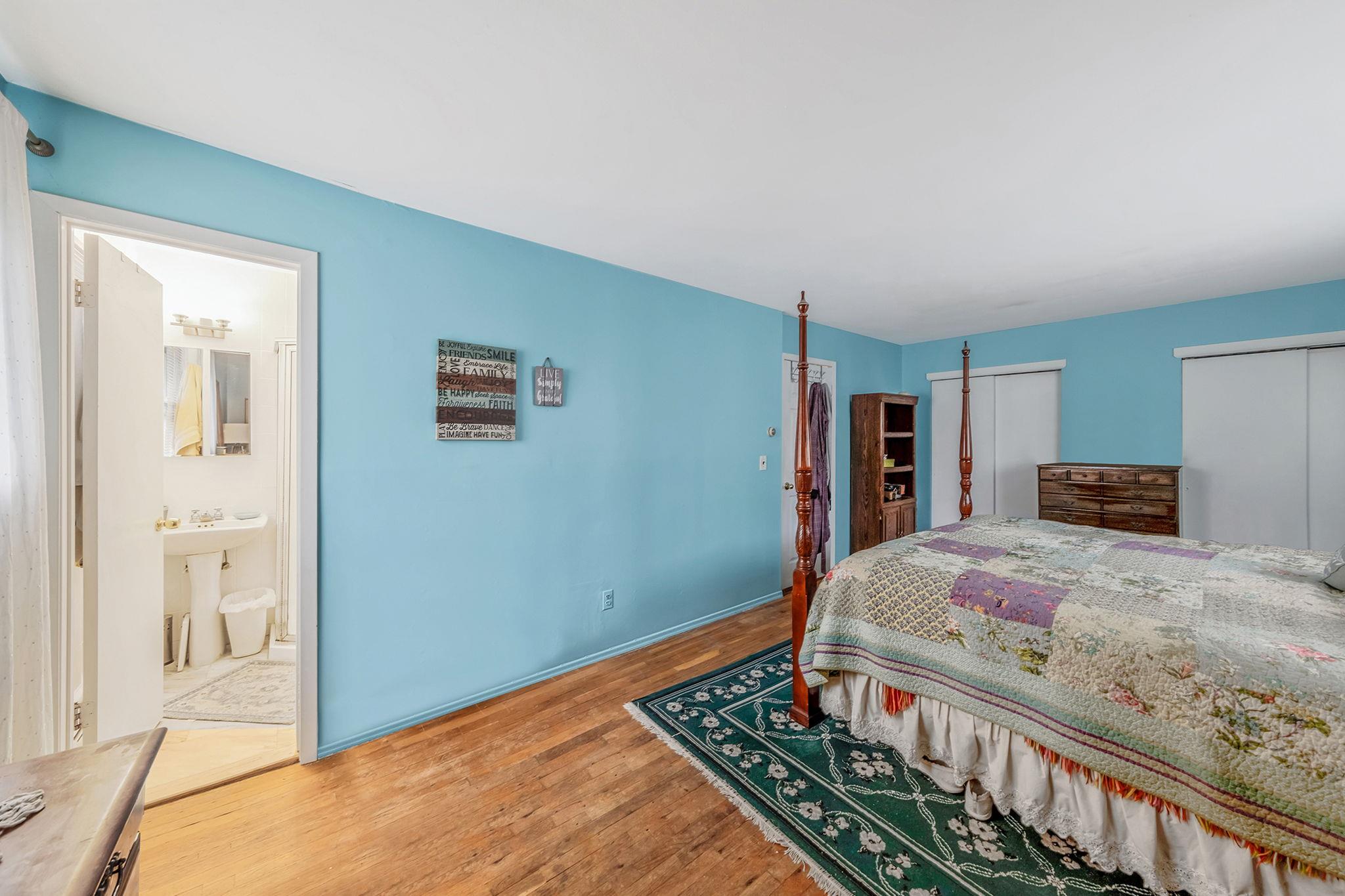 6 Washington Avenue, Miller Place, New York image 37