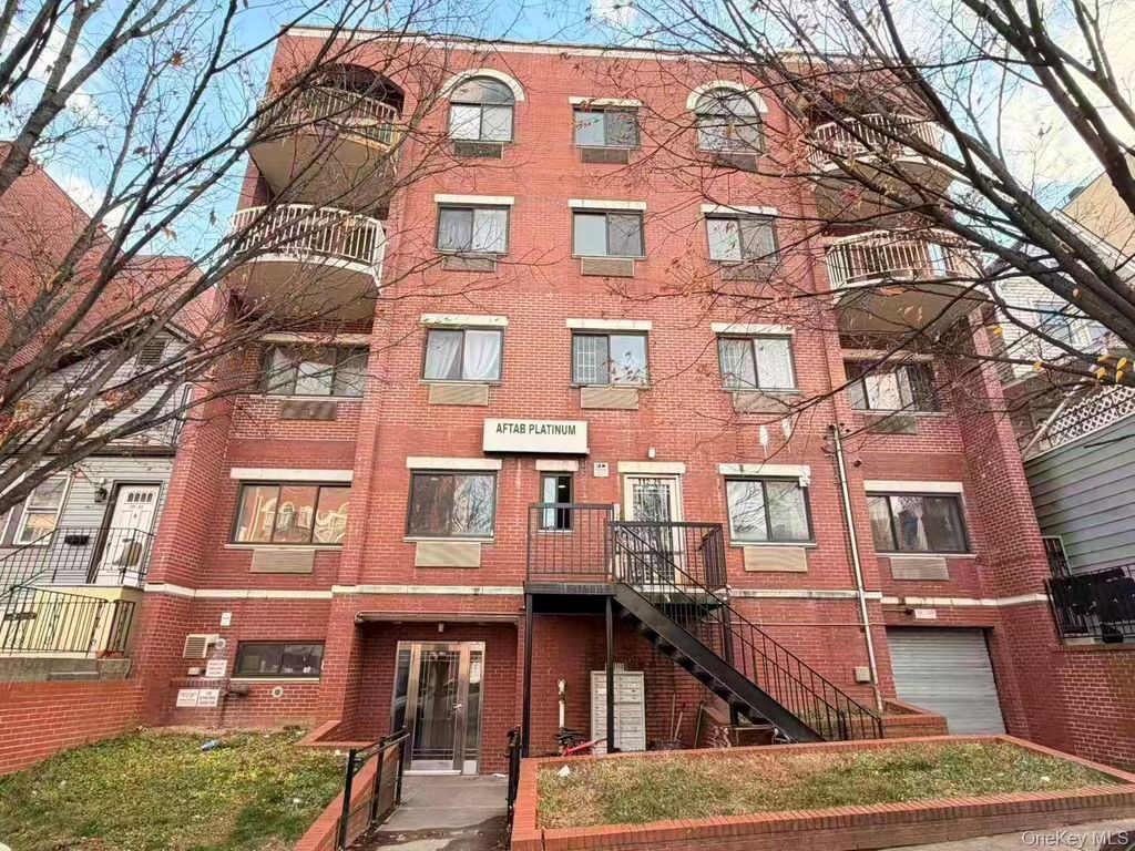 Photo of 112-26 38th Avenue #4B, Corona, NY 11368 (MLS # 939074)