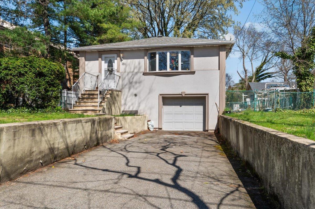 131 Powerhouse Road, Roslyn Heights, New York image 1