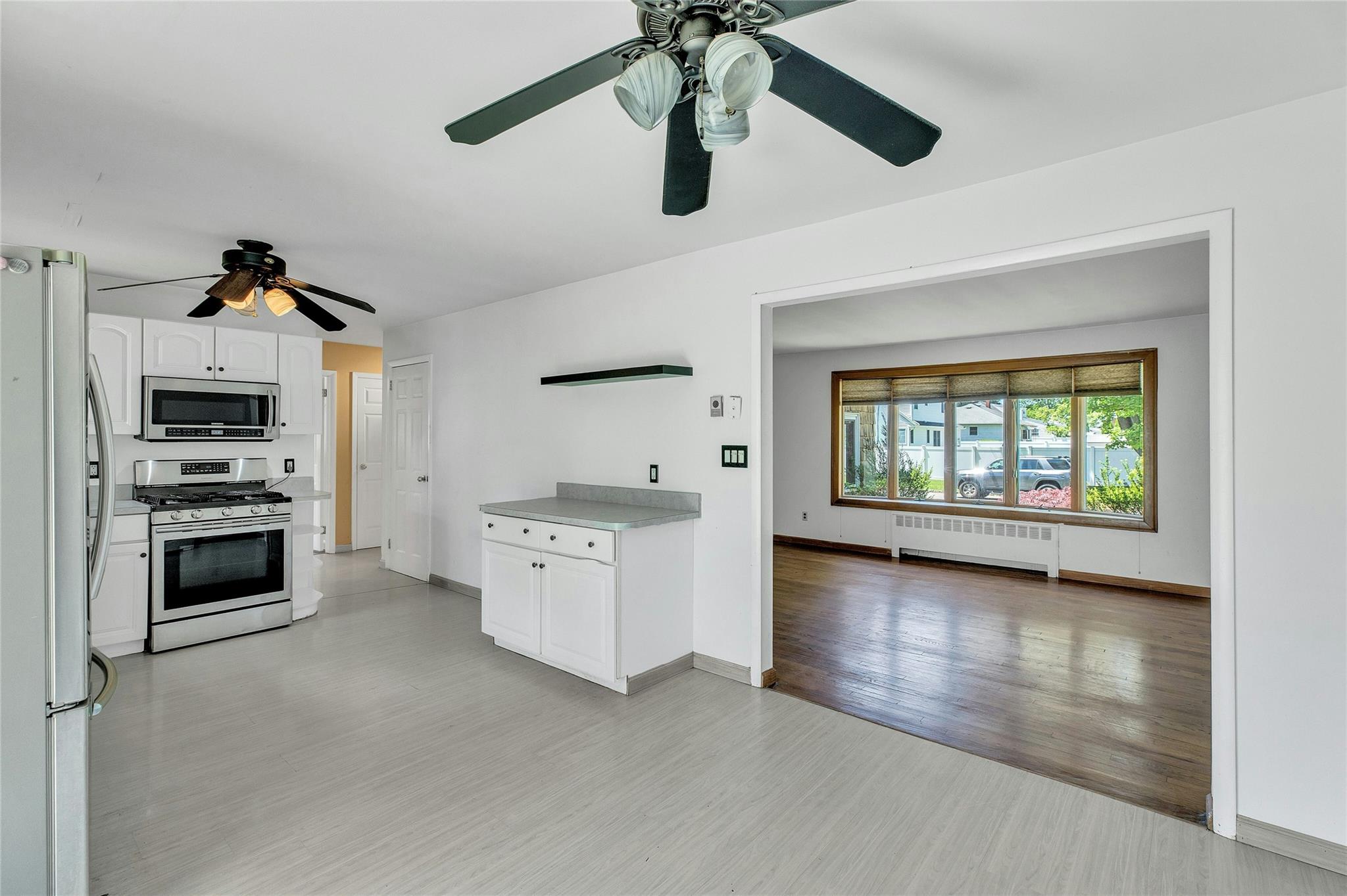 4 Lowell Avenue, Greenlawn, New York image 9