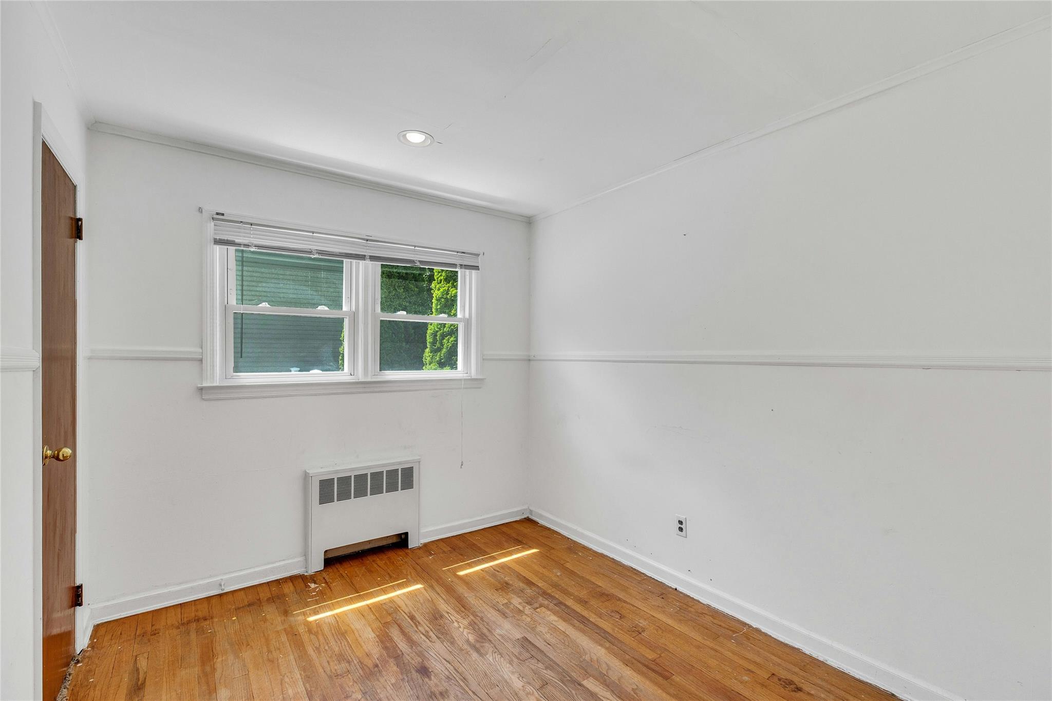 4 Lowell Avenue, Greenlawn, New York image 13