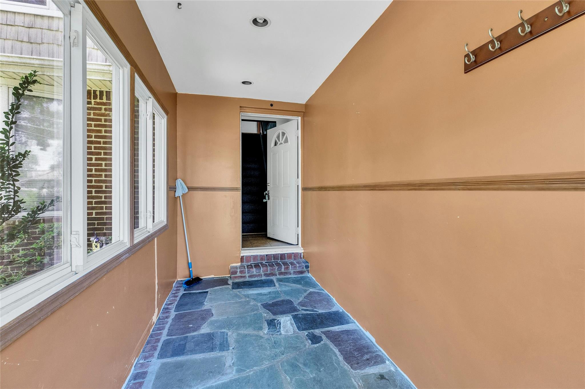 4 Lowell Avenue, Greenlawn, New York image 4