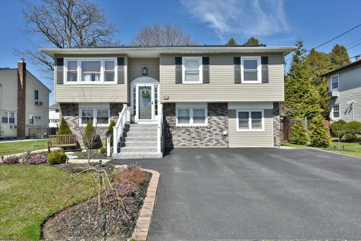 79 Commonwealth Avenue, Massapequa, New York image 1