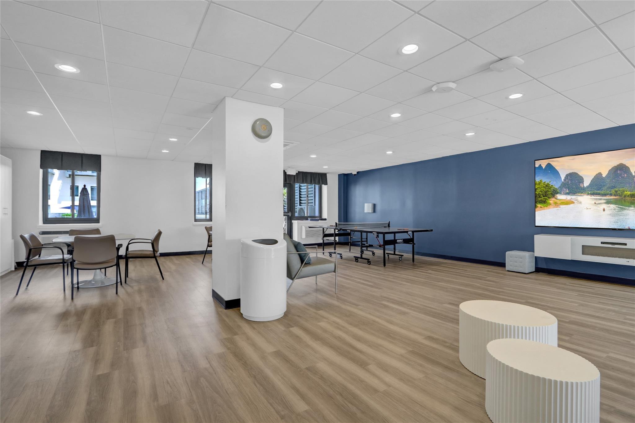 Long Beach, New York 11561, United States, 1 Bedroom Bedrooms, ,2 BathroomsBathrooms,Residential,Active,142485