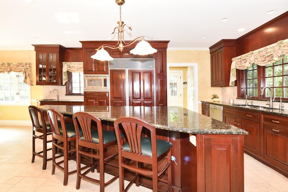 174 Nassau Boulevard, Garden City, New York image 14