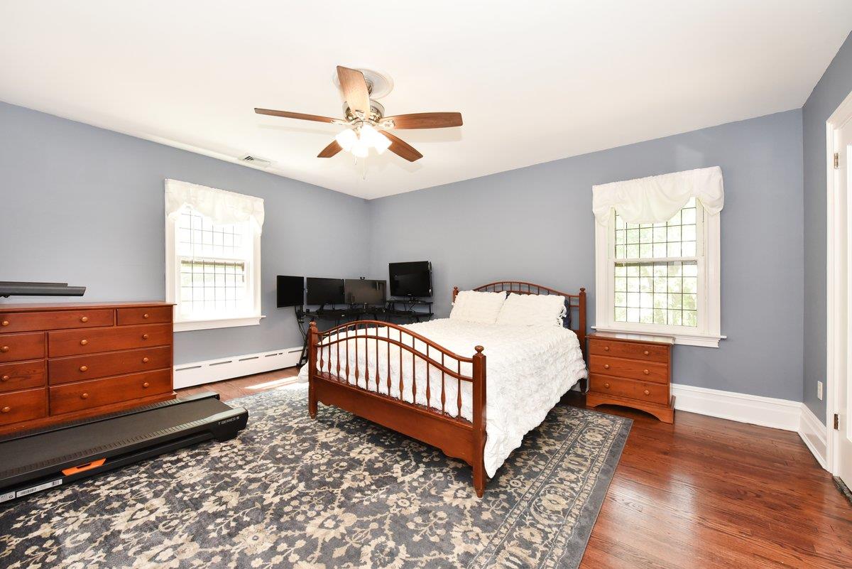 174 Nassau Boulevard, Garden City, New York image 26